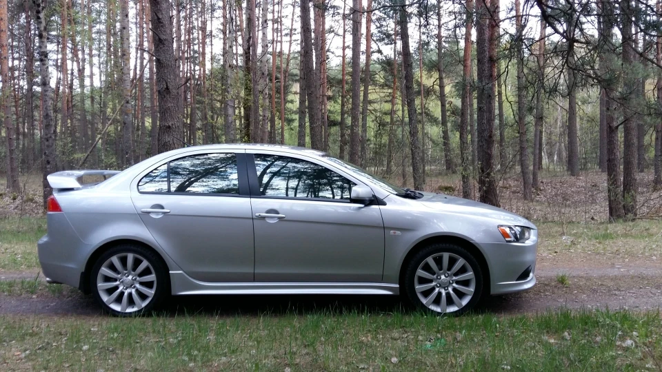 Mitsubishi Lancer 2.0 4