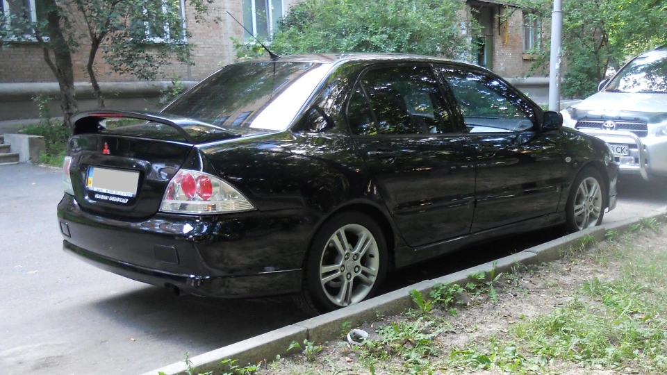 Mitsubishi Lancer 2.0 3