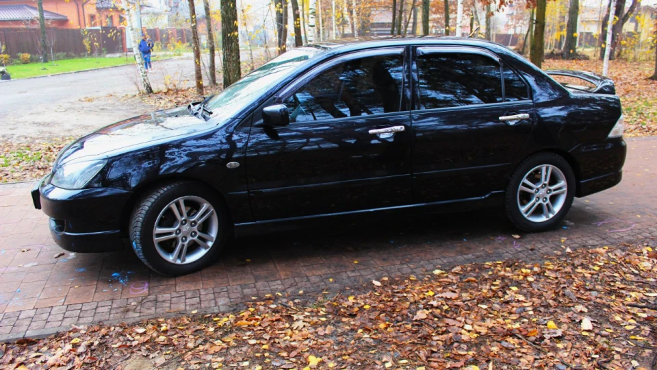 Mitsubishi Lancer 2.0 3