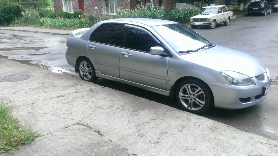 Mitsubishi Lancer 2,0І 2