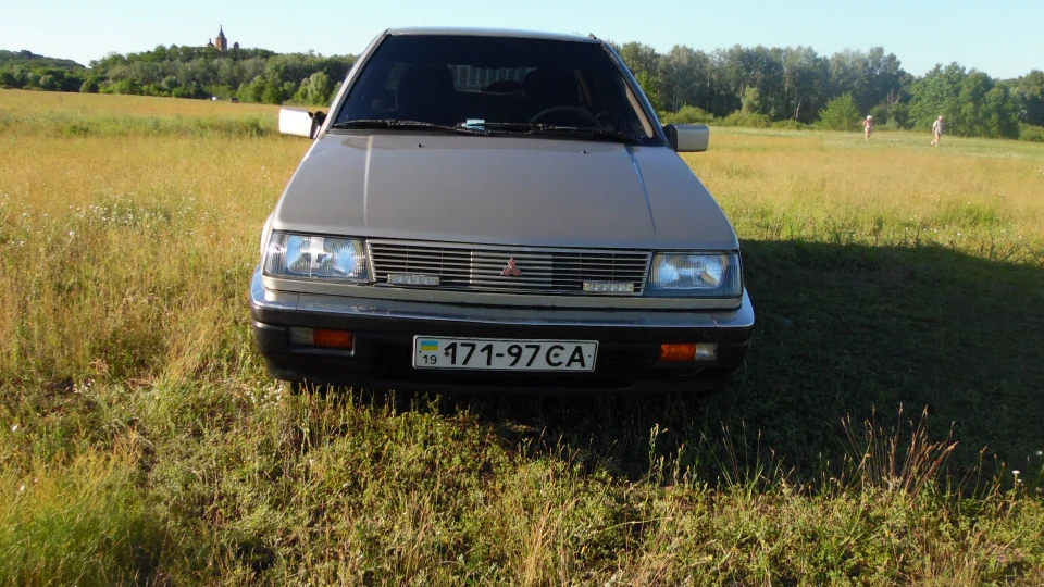 Mitsubishi Lancer 270 000 політ нормальний 2