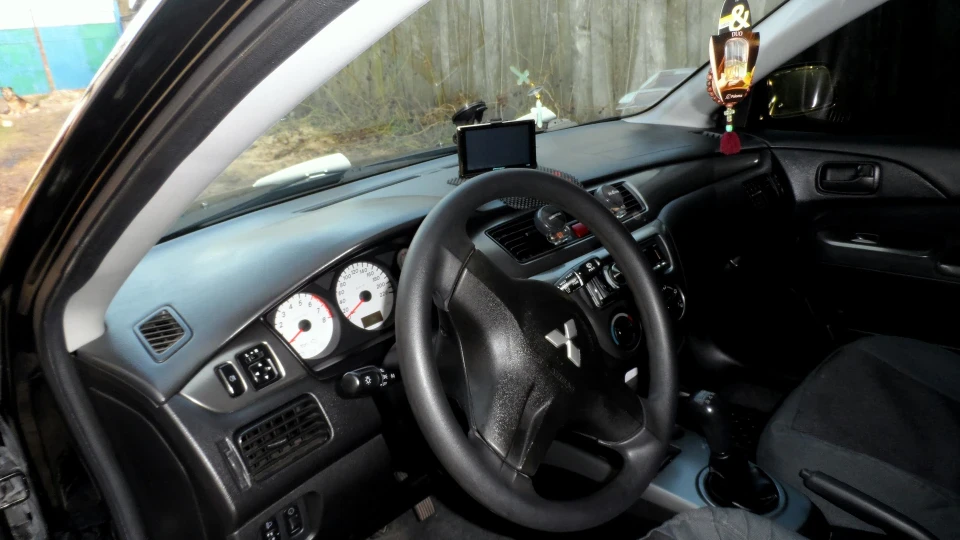 Mitsubishi Lancer 9-bespredelschik 4