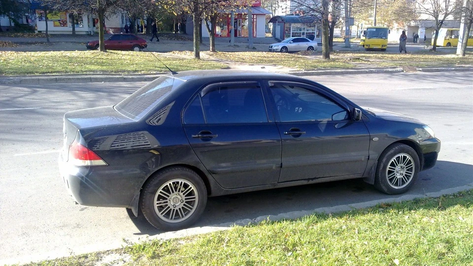Mitsubishi Lancer AGENT CAR