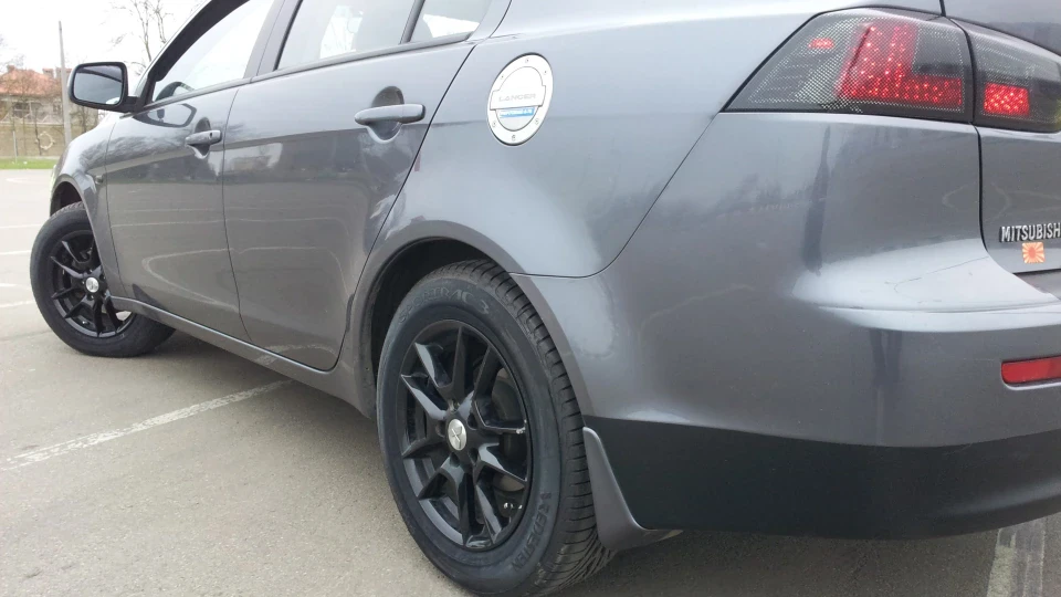 Mitsubishi Lancer Алігатор 3