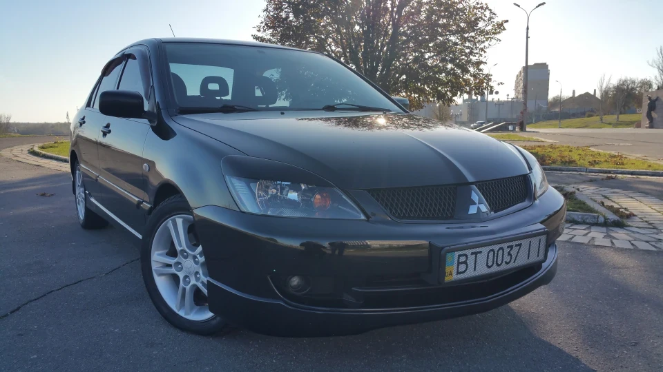 Mitsubishi Lancer AT 2.0 Sport 2