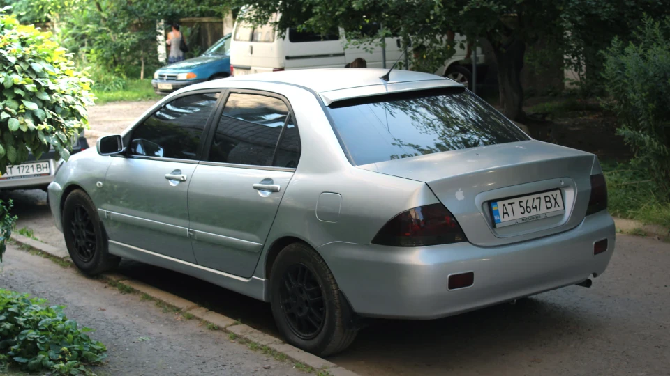 Mitsubishi Lancer "Bastard" 4