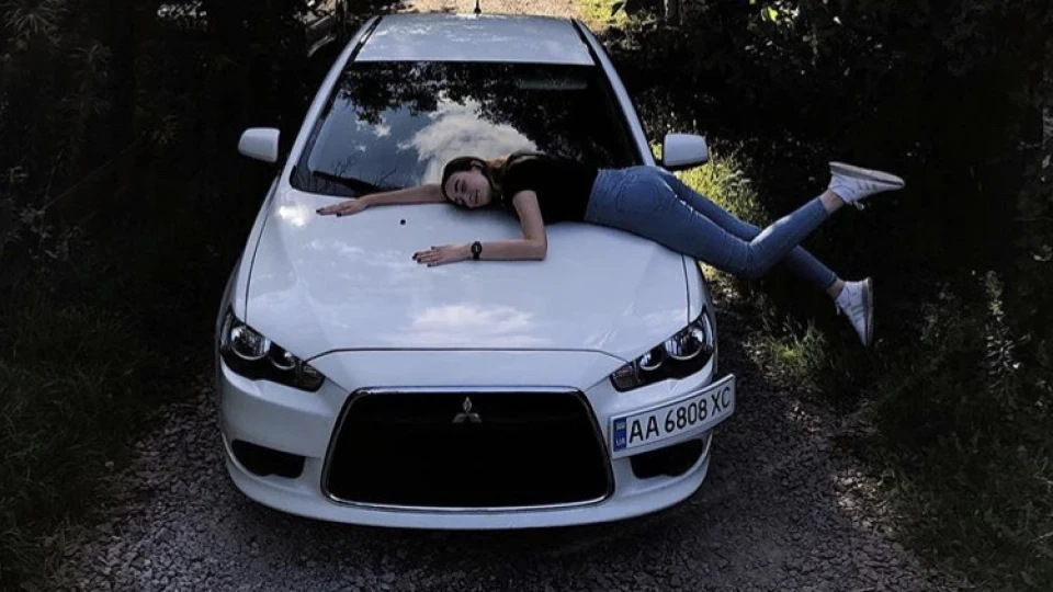 Mitsubishi Lancer (Білка)