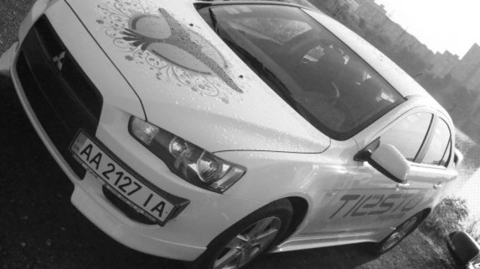 Mitsubishi Lancer білий 2.0 АTM 2