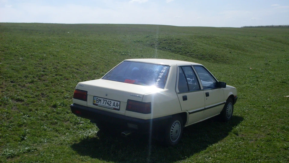 Mitsubishi Lancer Білий Молочний Шоколад)) 4