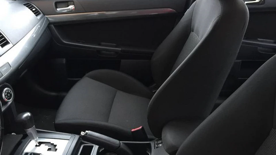 Mitsubishi Lancer "Black Fire" 4
