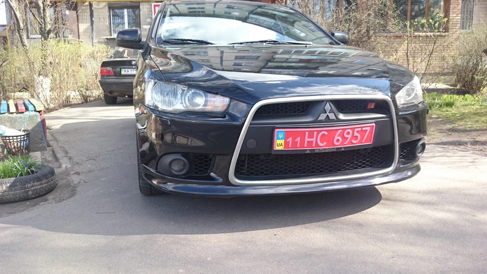 Mitsubishi Lancer black jack 3