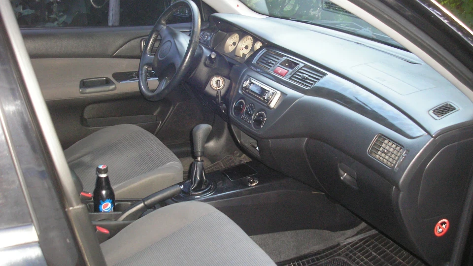 Mitsubishi Lancer Carbon Style 5