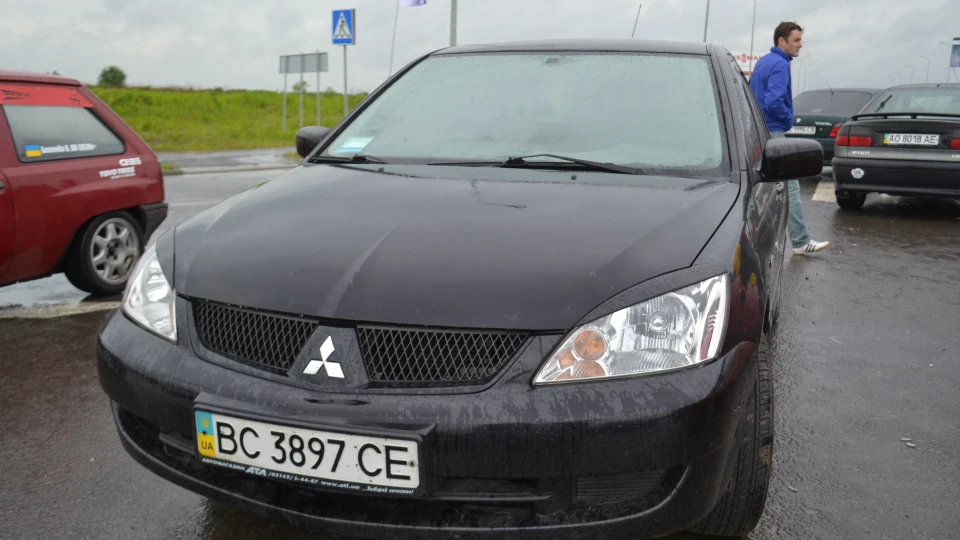 Mitsubishi Lancer чорна блискавка 2
