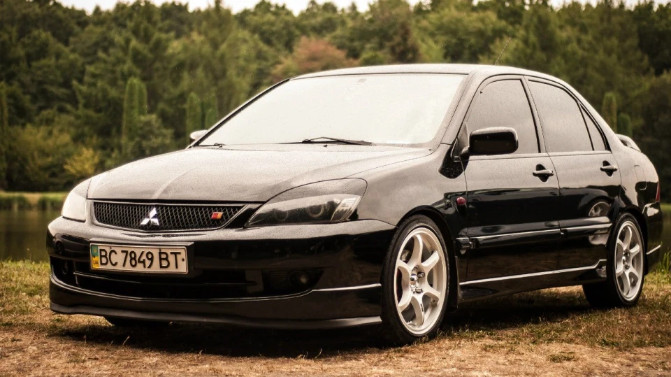 Mitsubishi Lancer Dark Rider 2.0 M.T 2