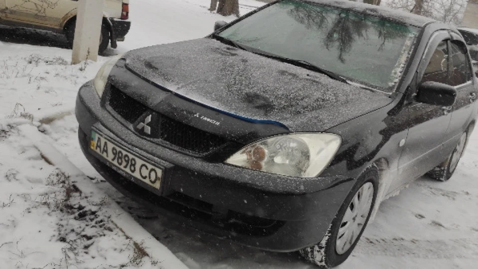 Mitsubishi Lancer Deep Black 2
