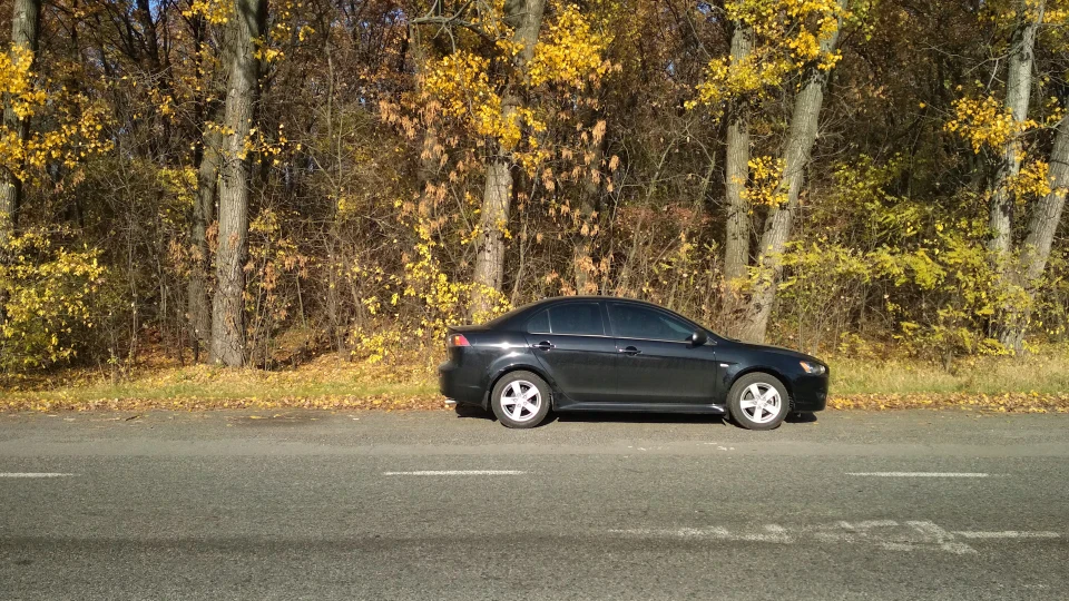 Mitsubishi Lancer два літри, дві педалі 5
