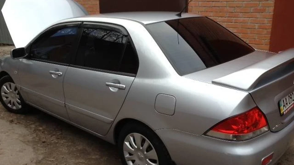 Mitsubishi Lancer Fucking Quick 5