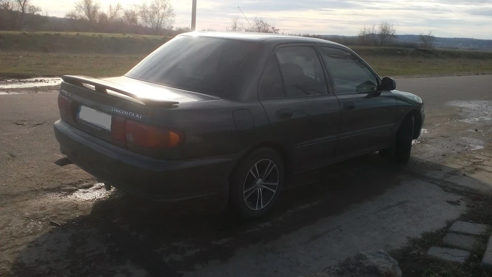 Mitsubishi Lancer графіт 2