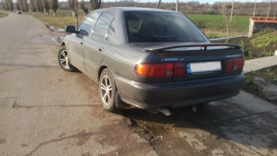 Mitsubishi Lancer графіт 4