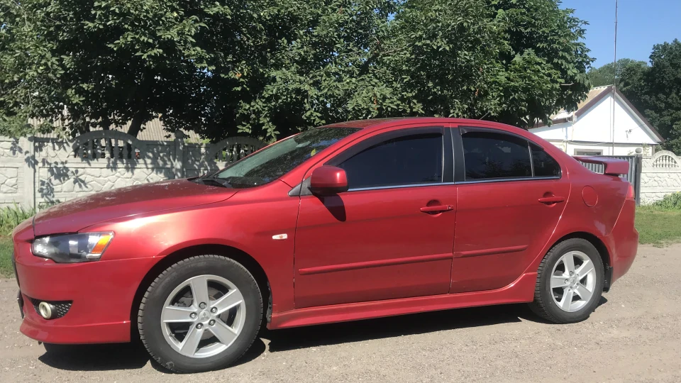 Mitsubishi Lancer GT 2