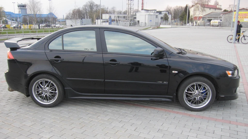Mitsubishi Lancer HAMANN 4
