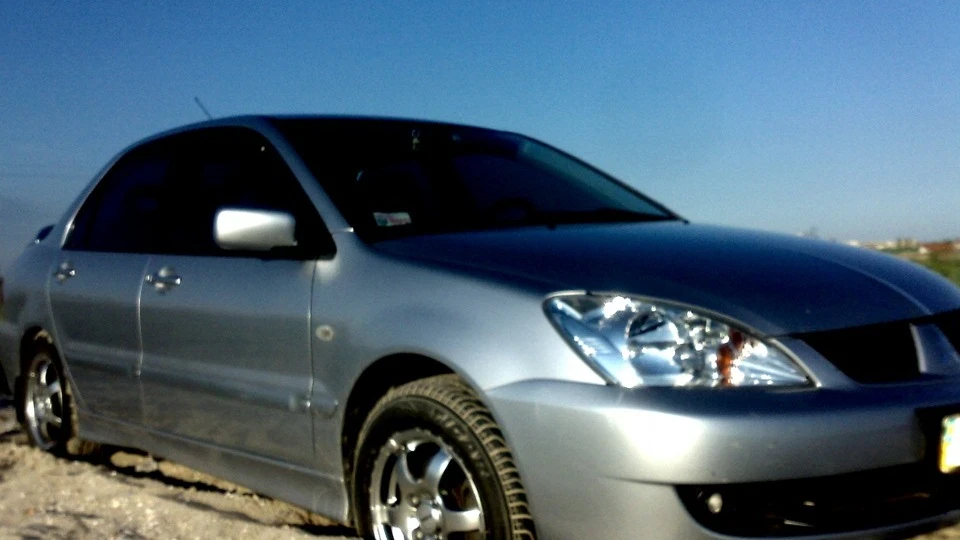 Mitsubishi Lancer Японська 9-ка 2
