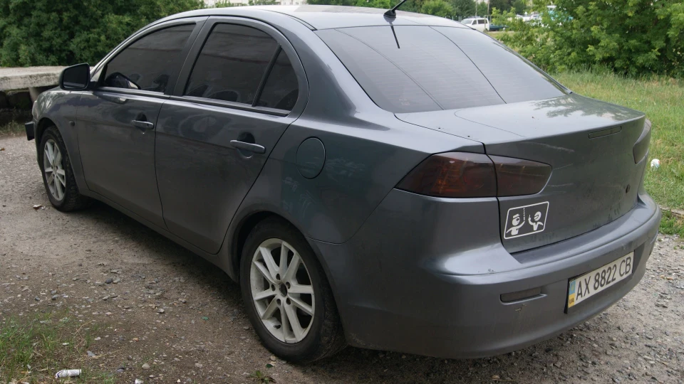 Mitsubishi Lancer японська 99 3