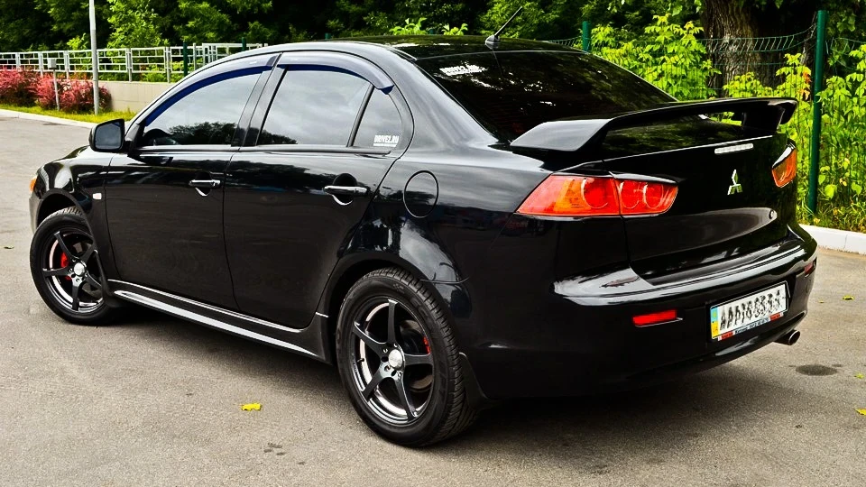 Mitsubishi Lancer "Invite" 3