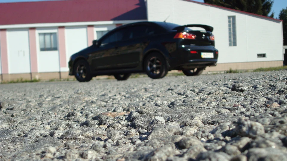 Mitsubishi Lancer "Invite" 5