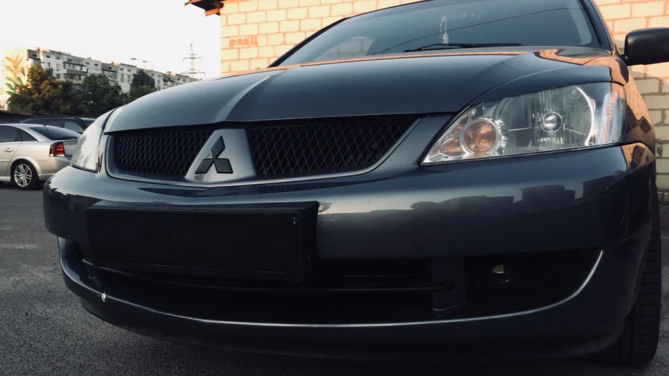 Mitsubishi Lancer IX 3
