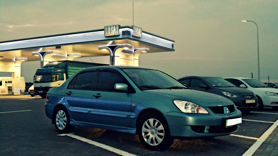 Mitsubishi Lancer IX 4