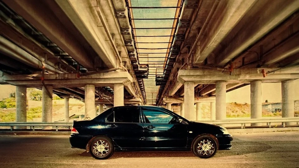 Mitsubishi Lancer IX 2