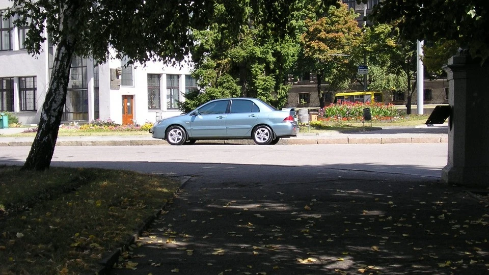 Mitsubishi Lancer "IX"