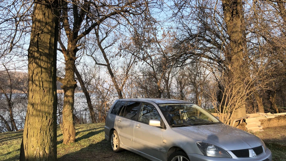 Mitsubishi Lancer Karamba 2
