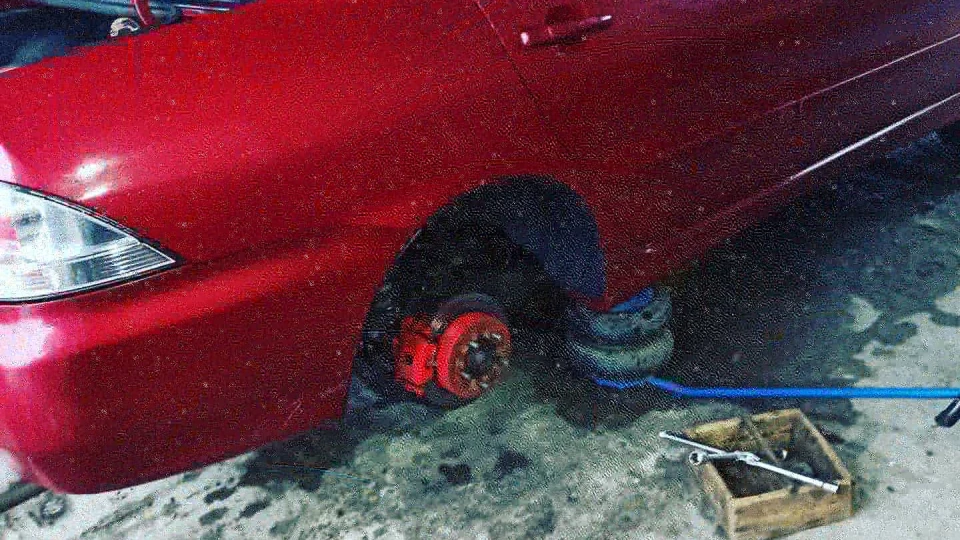 Mitsubishi Lancer Червоний металік 2