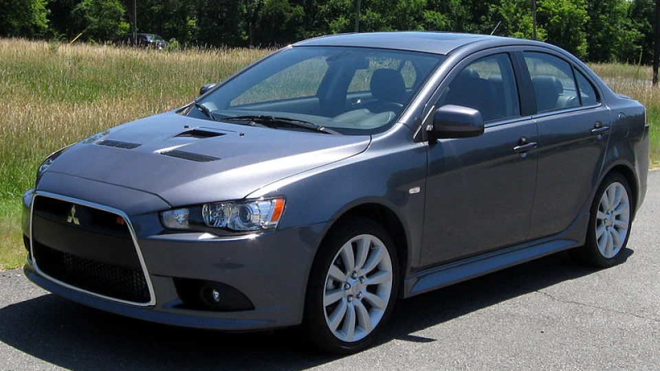 Mitsubishi Lancer Lancer X 2013 2.0