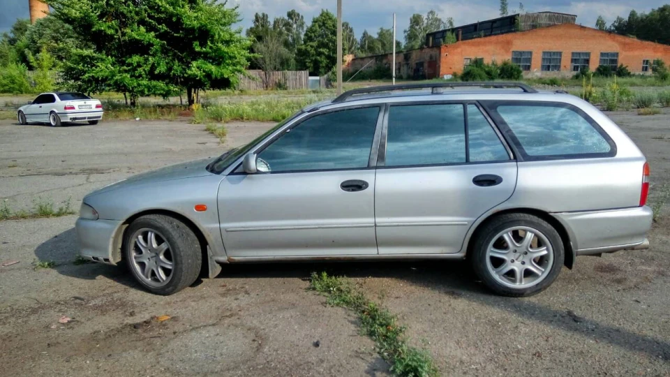 Mitsubishi Lancer LancerOK 4
