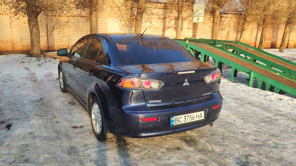 Mitsubishi Lancer - Лансер не ES ( Lancer) 3