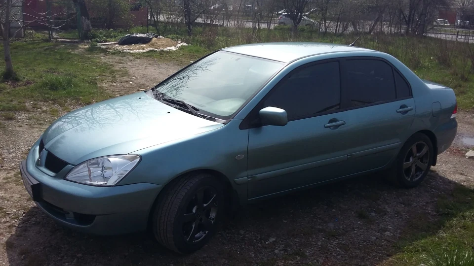 Mitsubishi Lancer ластівка 5