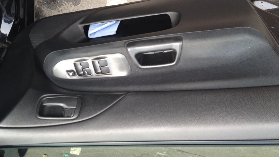 Mitsubishi Lancer МТ-1.6 4
