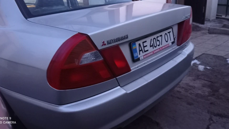 Mitsubishi Lancer непоганий економ варіант 2