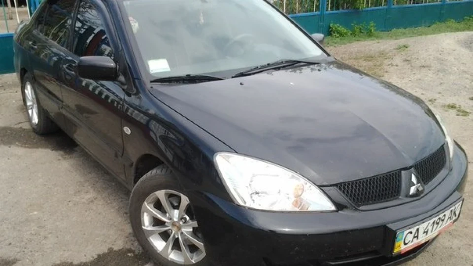 Mitsubishi Lancer ORLY 4