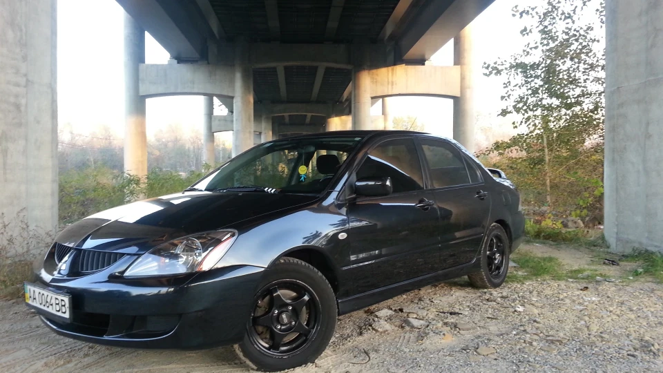 Mitsubishi Lancer OZ Rally Edition 4