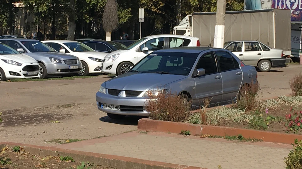 Mitsubishi Lancer Перша Ластівка 2