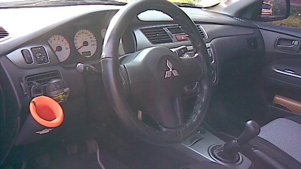 Mitsubishi Lancer змінив 12 на 9))) 4