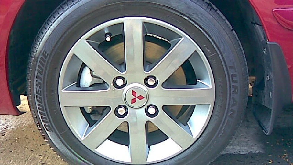 Mitsubishi Lancer змінив 12 на 9))) 5