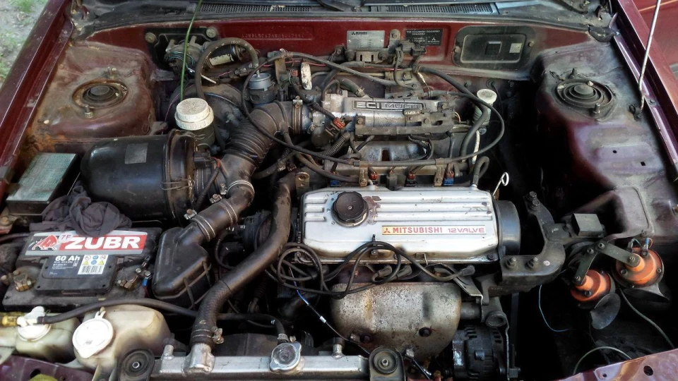 Mitsubishi Lancer //R-E-D