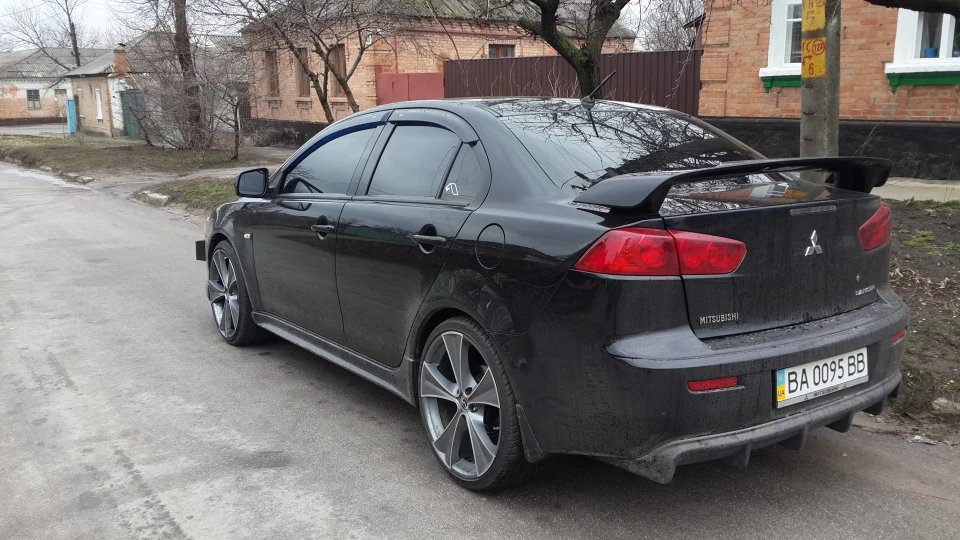 Mitsubishi Lancer R20 NotAnEvo 3