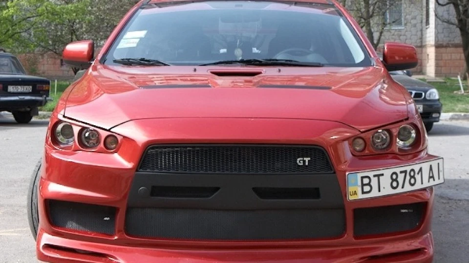 Mitsubishi Lancer Red Hot Chilly Lanser