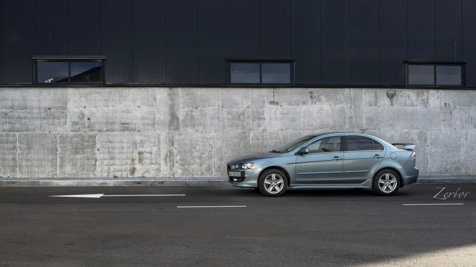 Mitsubishi Lancer Refugee🇺🇦 4